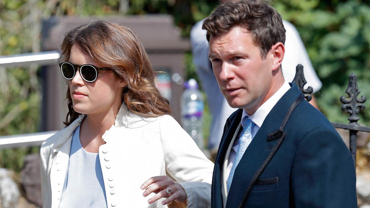 Captan a Jack Brooksbank, esposo de la princesa Eugenia, con cuatro mujeres en Capri