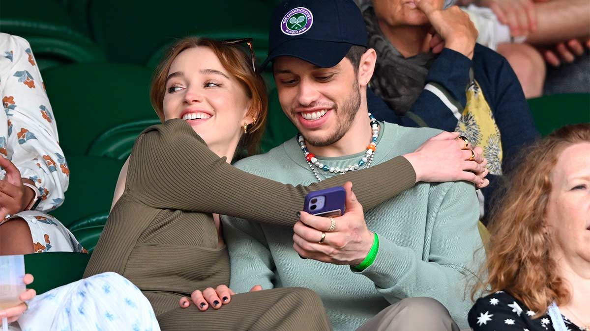 Phoebe-Dynevor-Pete-Davidson