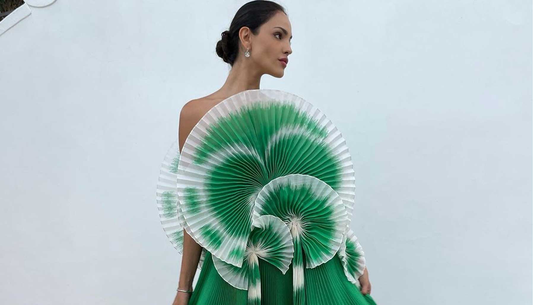 El dramático vestido y joyas de Eiza González en la gala de la UNICEF
