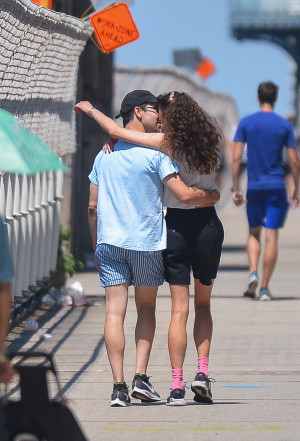Margaret Qualley y Jac Antonoff