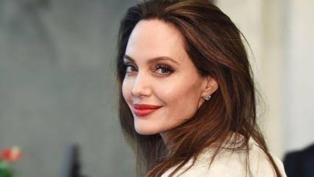 Angelina Jolie y The Weeknd despiertan rumores al ser vistos otra vez juntos cenando en Los Ángeles