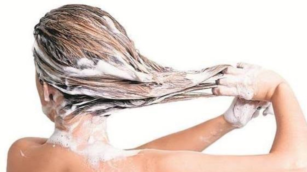 ¿Con qué frecuencia debemos lavarnos el pelo?