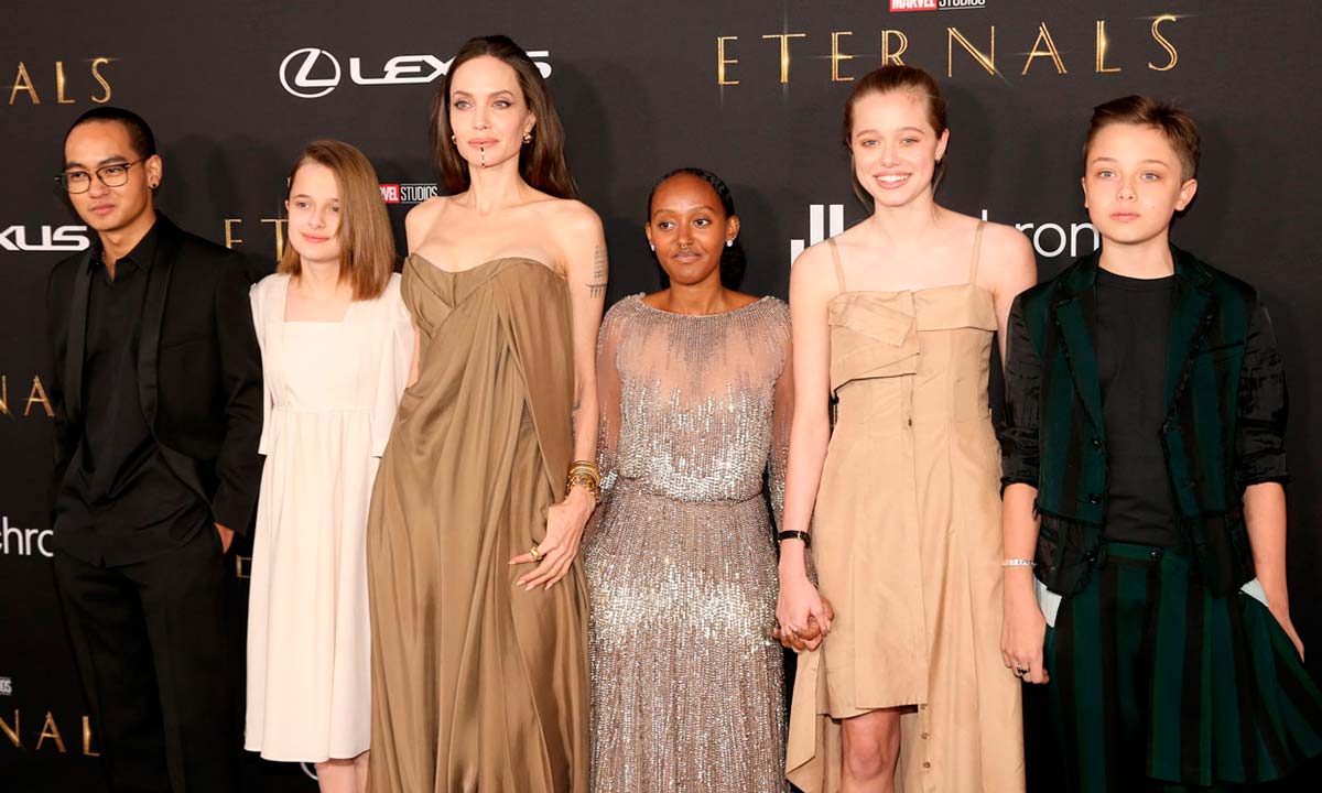 Angelina-Jolie-e-hijos-premier-eternals