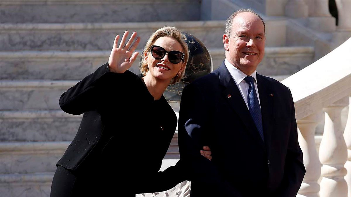 ¿El príncipe Alberto ya sabe cuándo volverá Charlène a Mónaco? Él lo explica