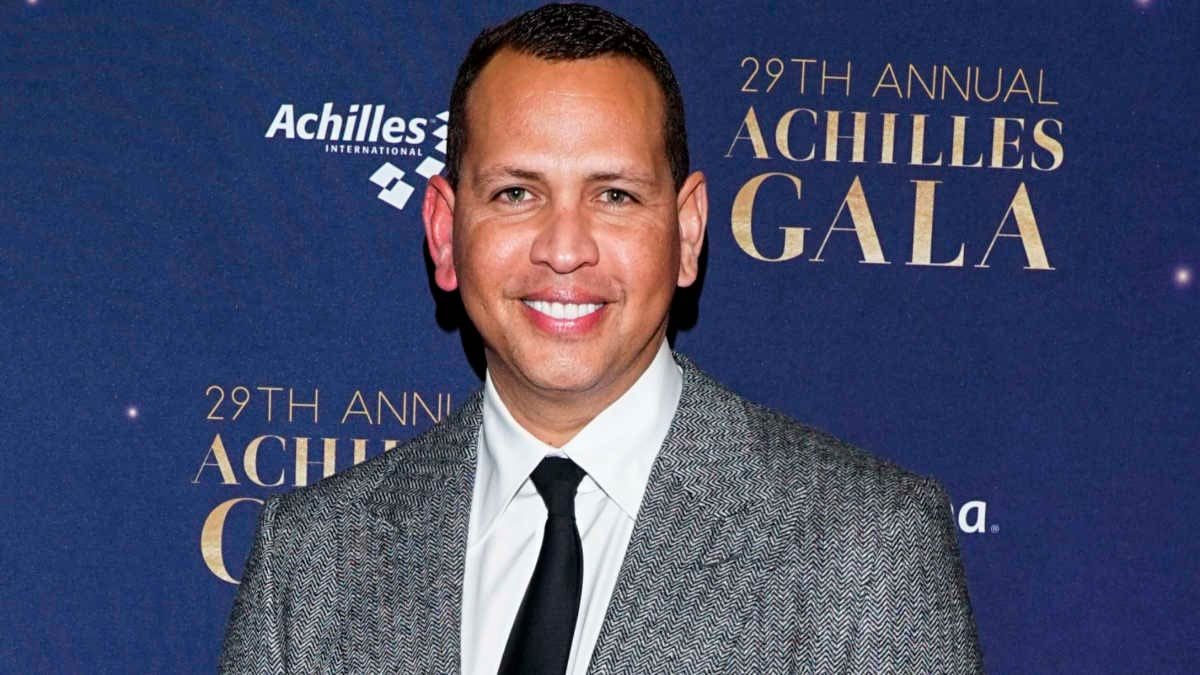 Alex Rodriguez se reúne con la madre de sus hijas en importante festejo