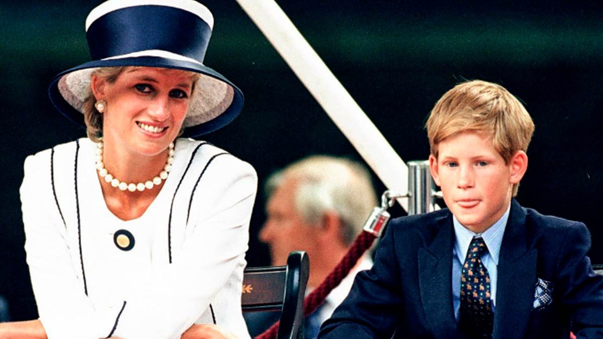 Harry ha intentado 'acomodar' el trágico accidente de la princesa Diana en su cabeza para encontrarle un sentido a su muerte. 