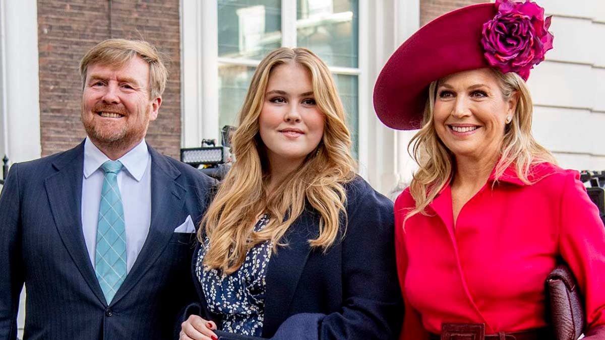 Guillermo y Máxima de Holanda con su hija Amalia. 