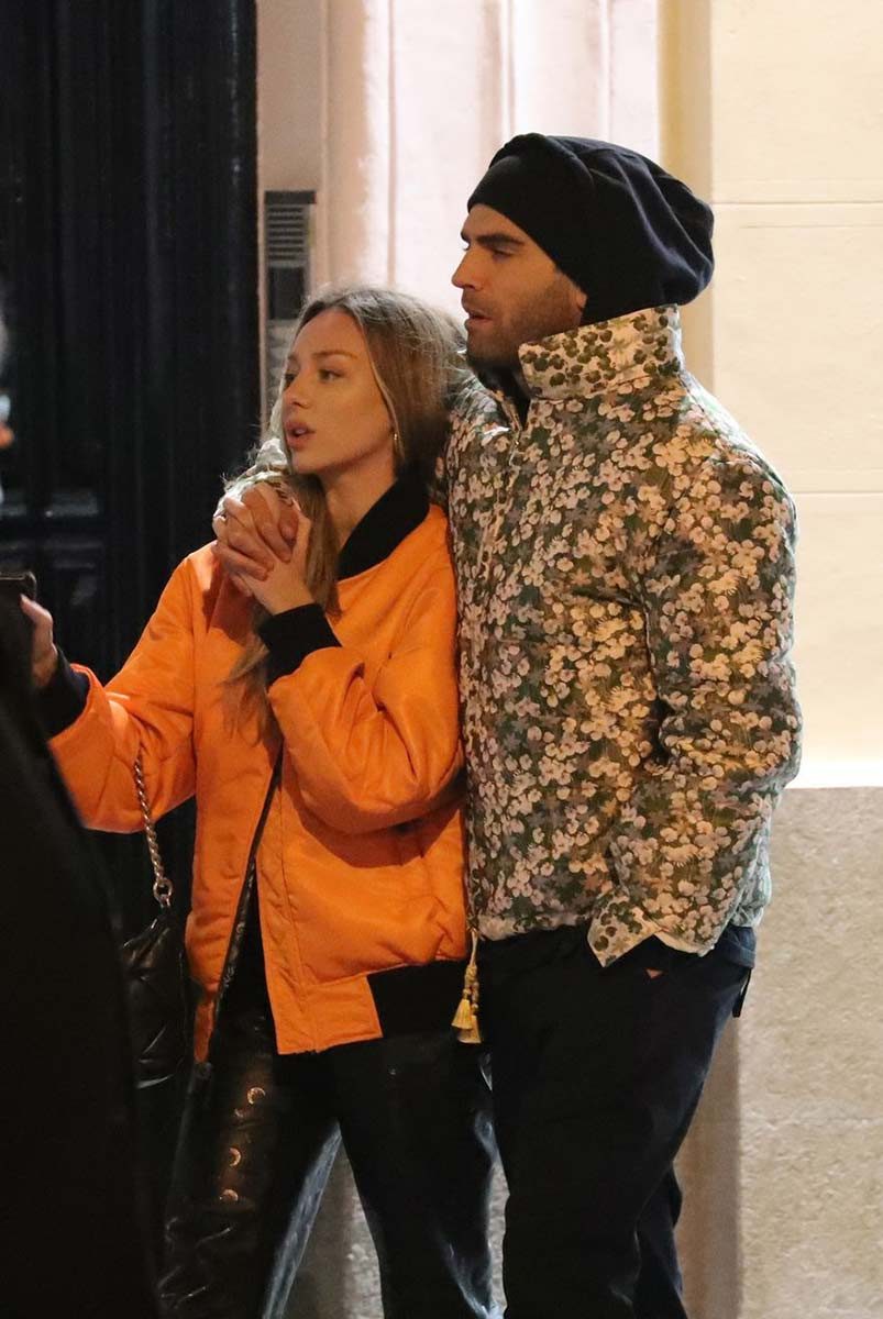 Ester Expósito y Nico Furtado