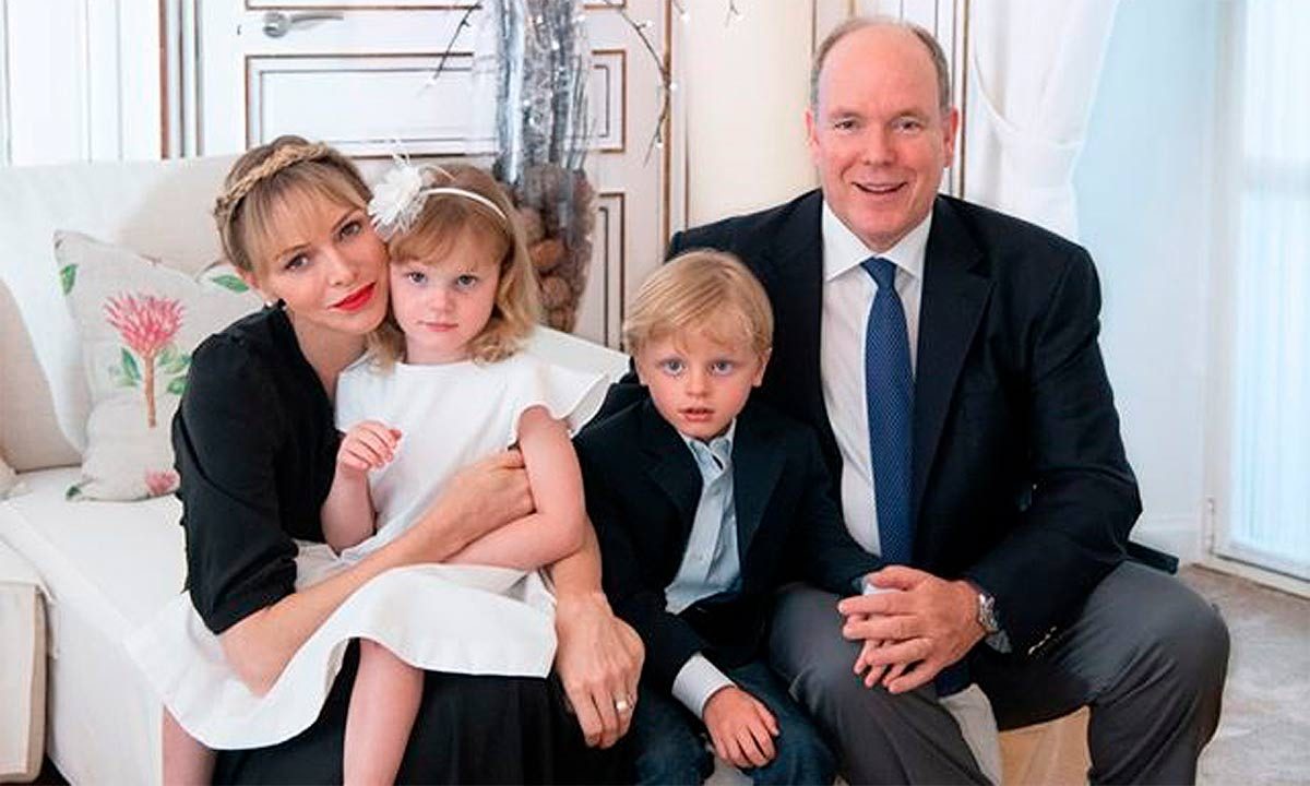 Alberto-Monaco-Charlene-hijos