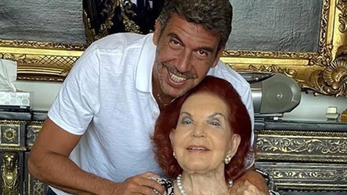 Lamentamos la muerte de la mamá de Arturo Elías Ayub