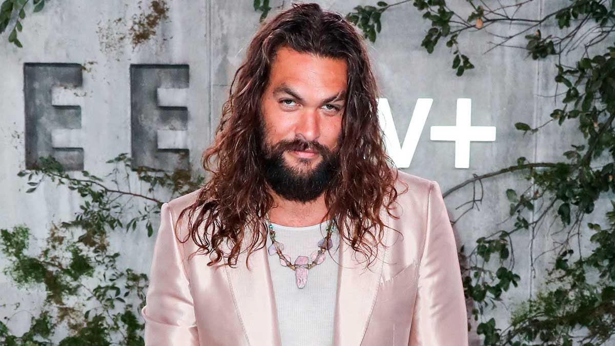 Tras su divorcio, Jason Momoa vive en esta lujosa casa rodante