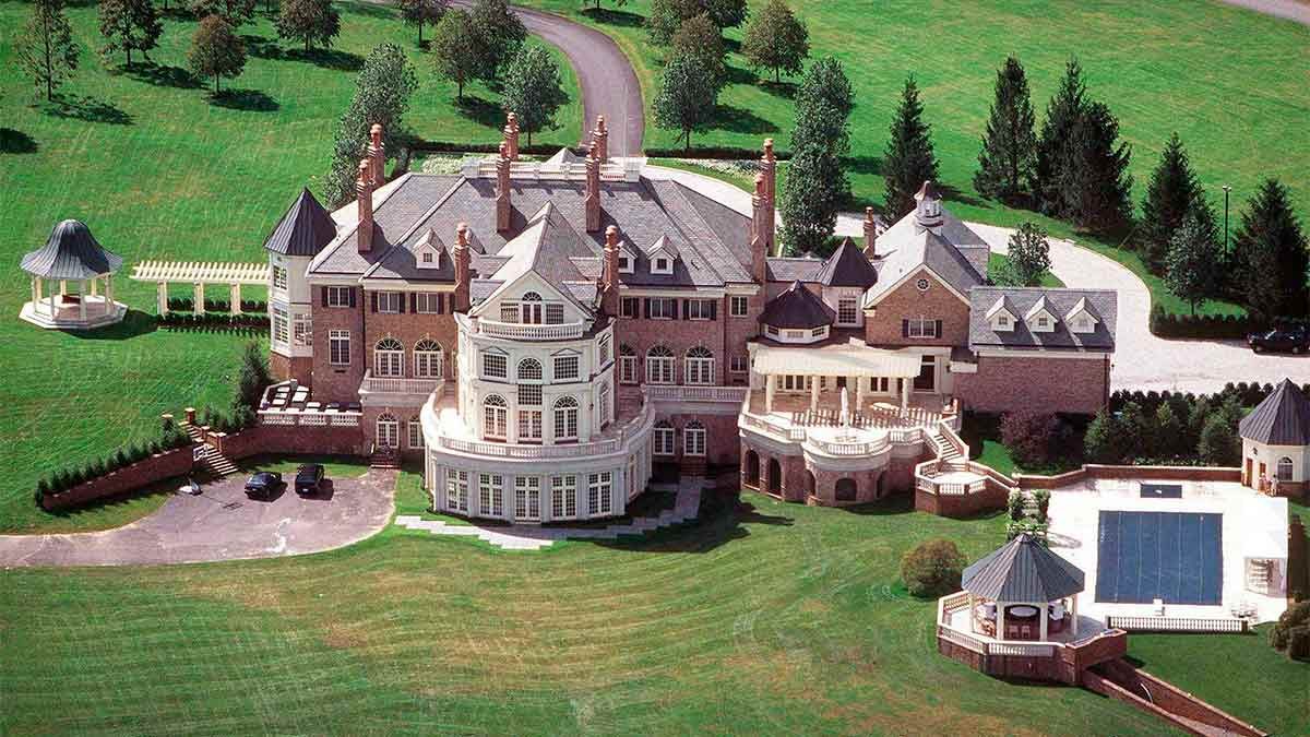 La mansión donde Brooklyn y Nicola contrajeron matrimonio es propiedad de Nelson Peltz y está valuada en más de 100 millones de dólares.
