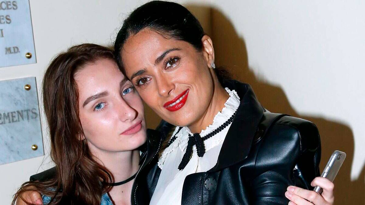 Hijastra de Salma Hayek revela detalles de su cercana relación con la actriz
