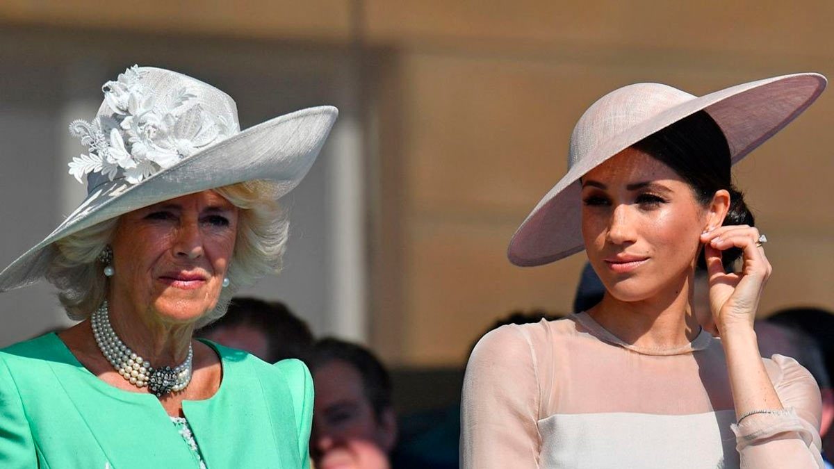 Camila-De-Cornualles-Meghan-Markle