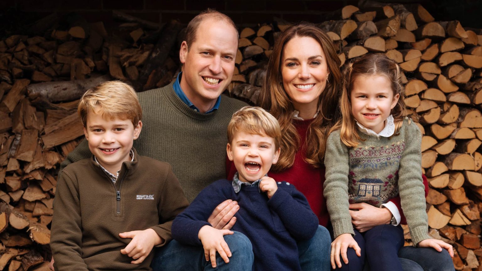 Duques de Cambridge con sus hijos