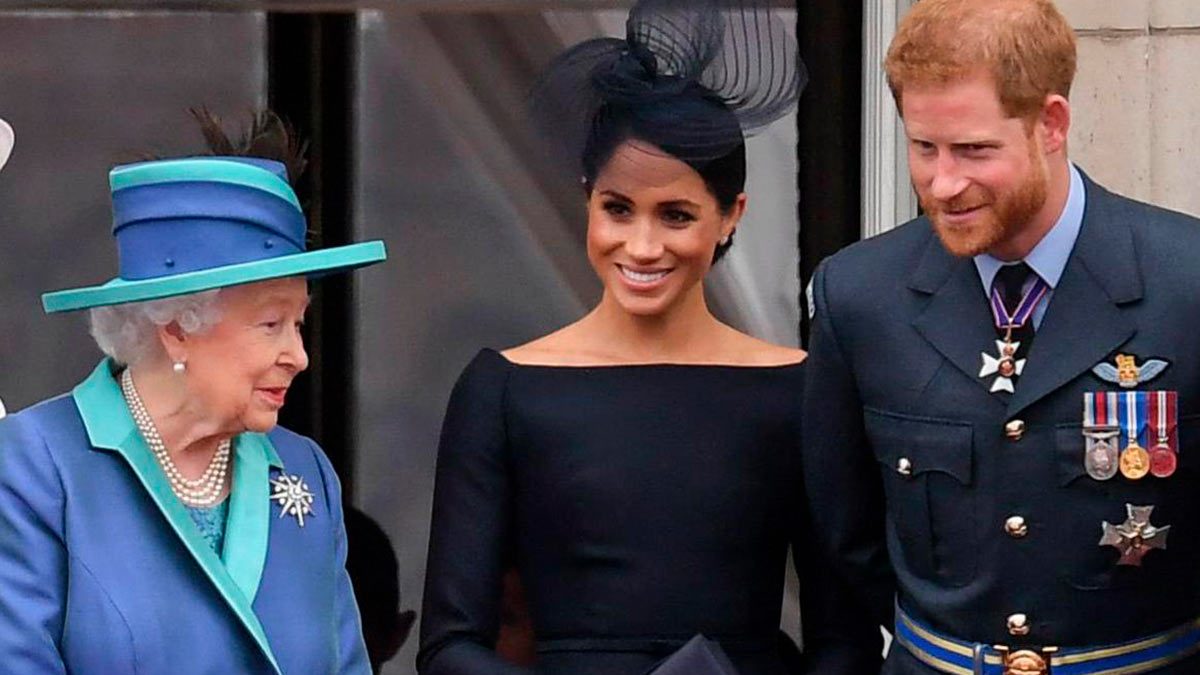 Reina Isabel II retira últimos cargos honoríficos a Meghan y Harry