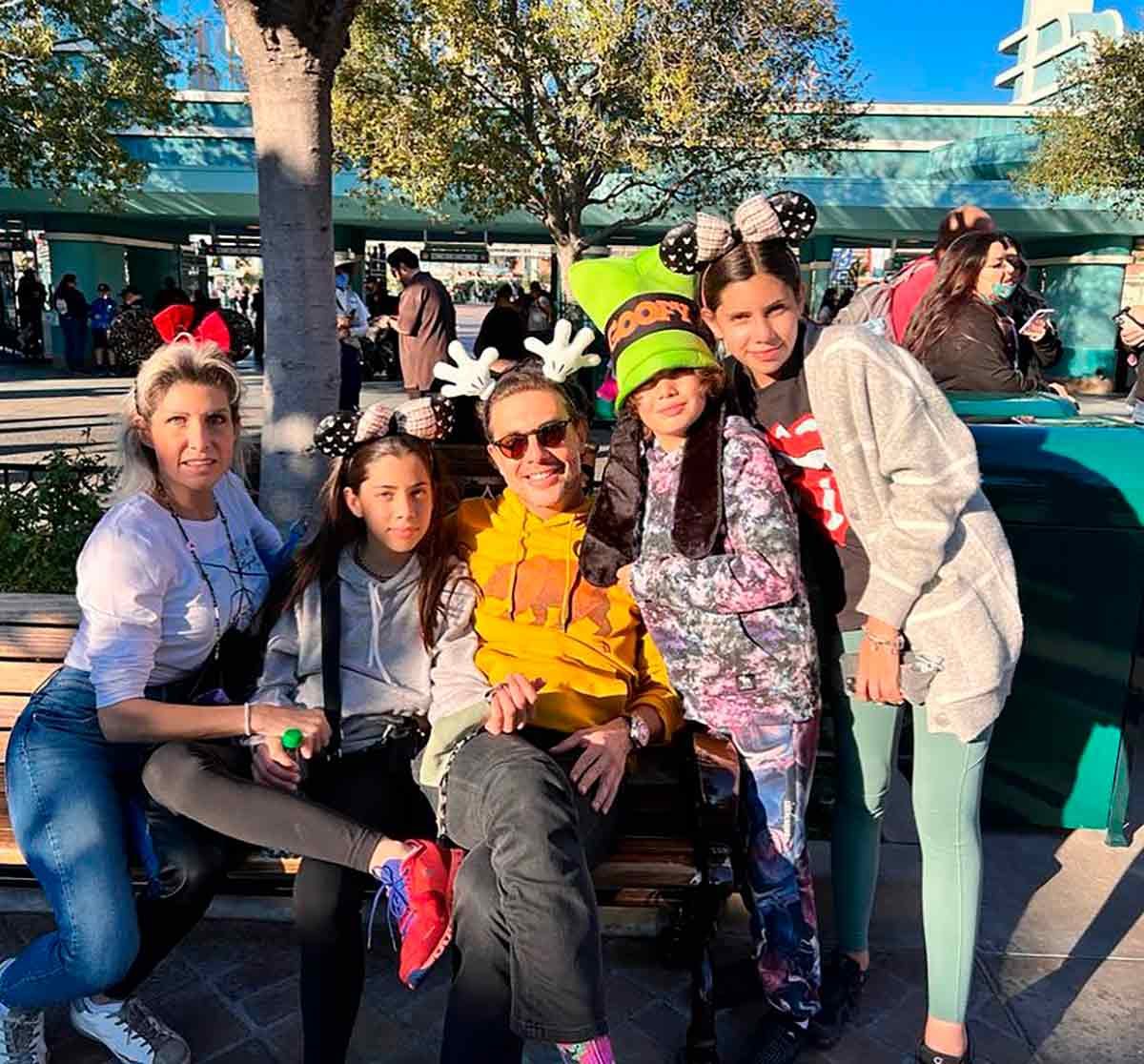 Paulina Díaz Ordaz, Jesús Sesma e hijos.