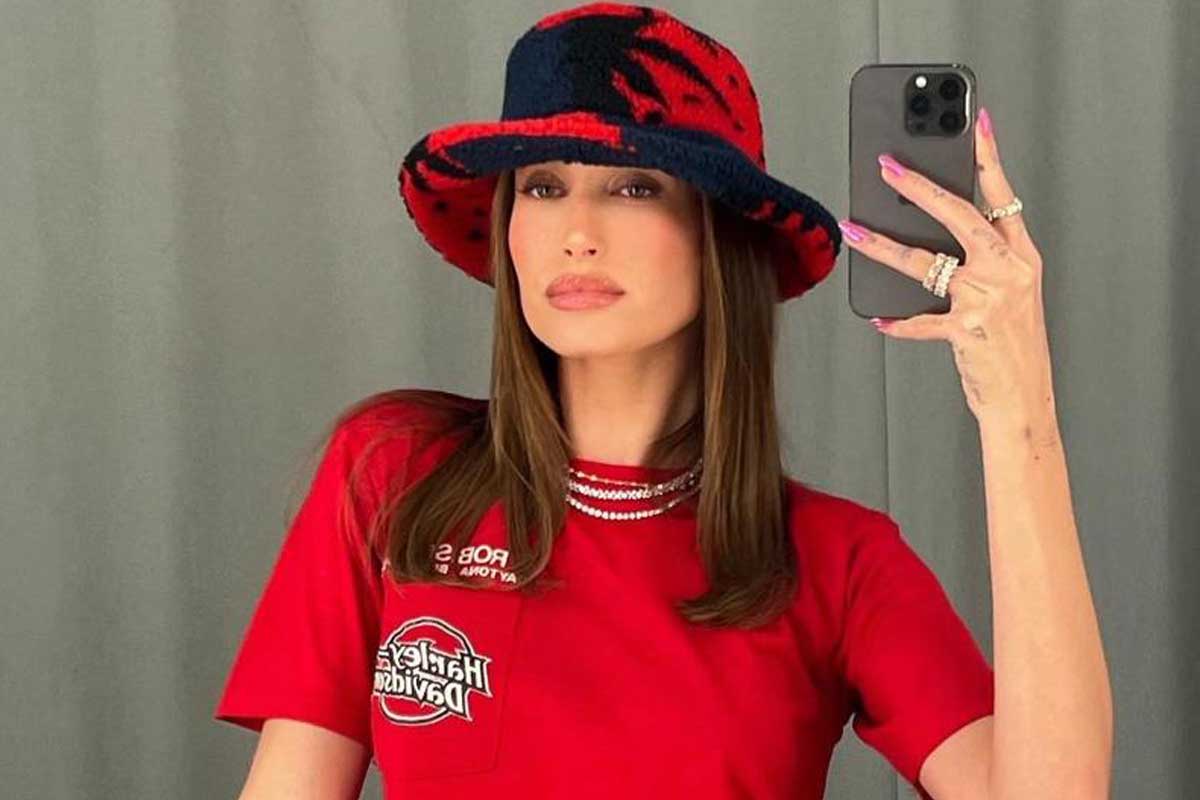 Hailey Bieber es internada de emergencia en el hospital