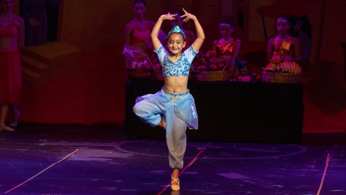 Adriana Dávila presenta el show anual de su academia Let’s Dance Studio: ‘Aladino’