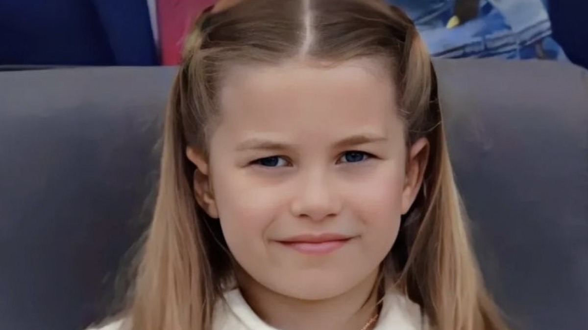 Los videos de la princesa Charlotte poniendo en orden a sus hermanos