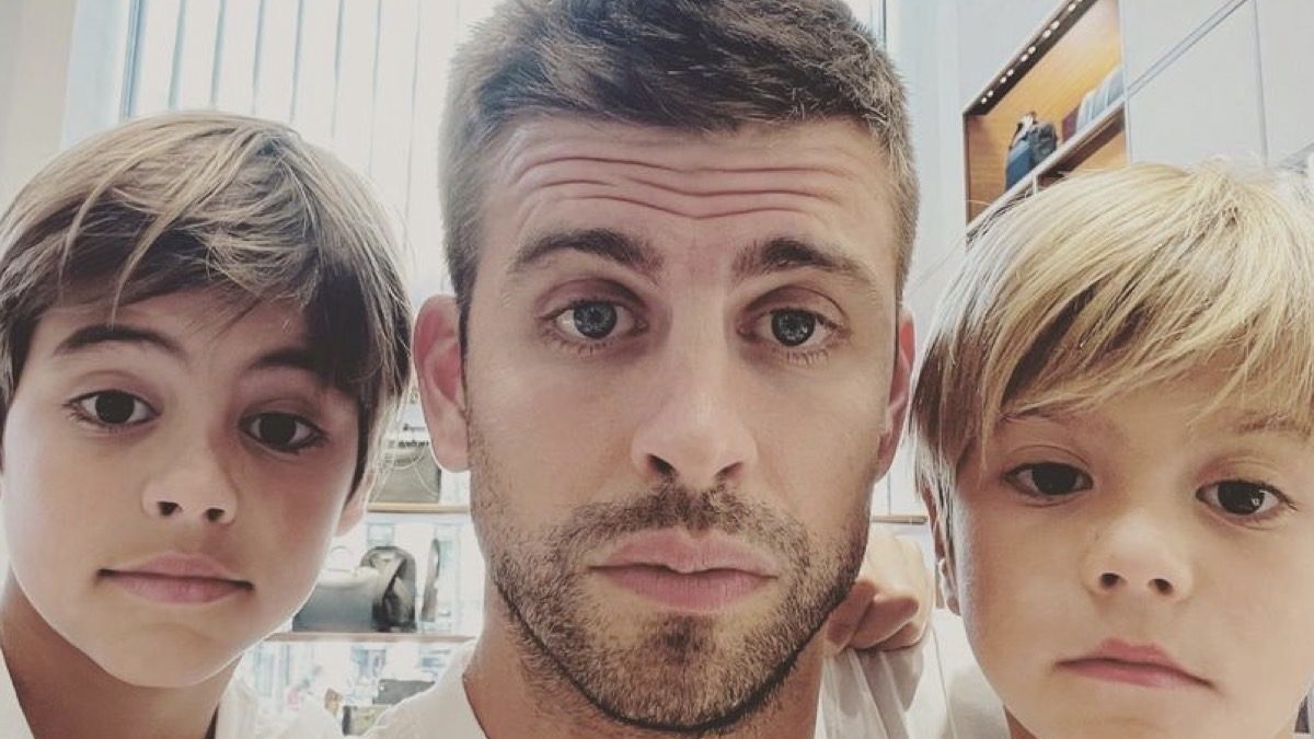 Piqué con sus hijos
