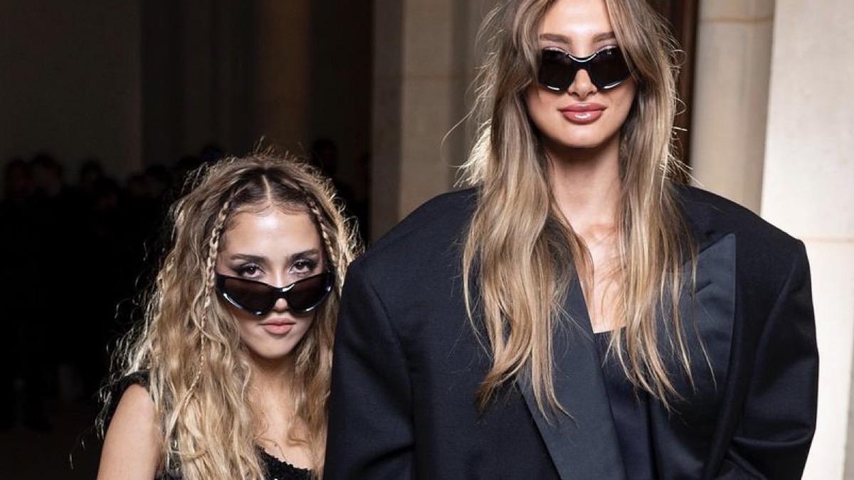 Valentina Paloma y Mathilde Pinault conquistan París