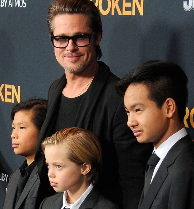 brad con maddox, pax y shiloh
