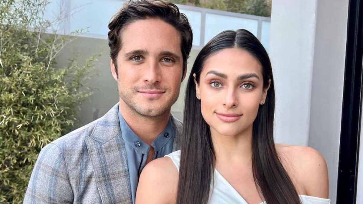 Diego Boneta y Renata Notni