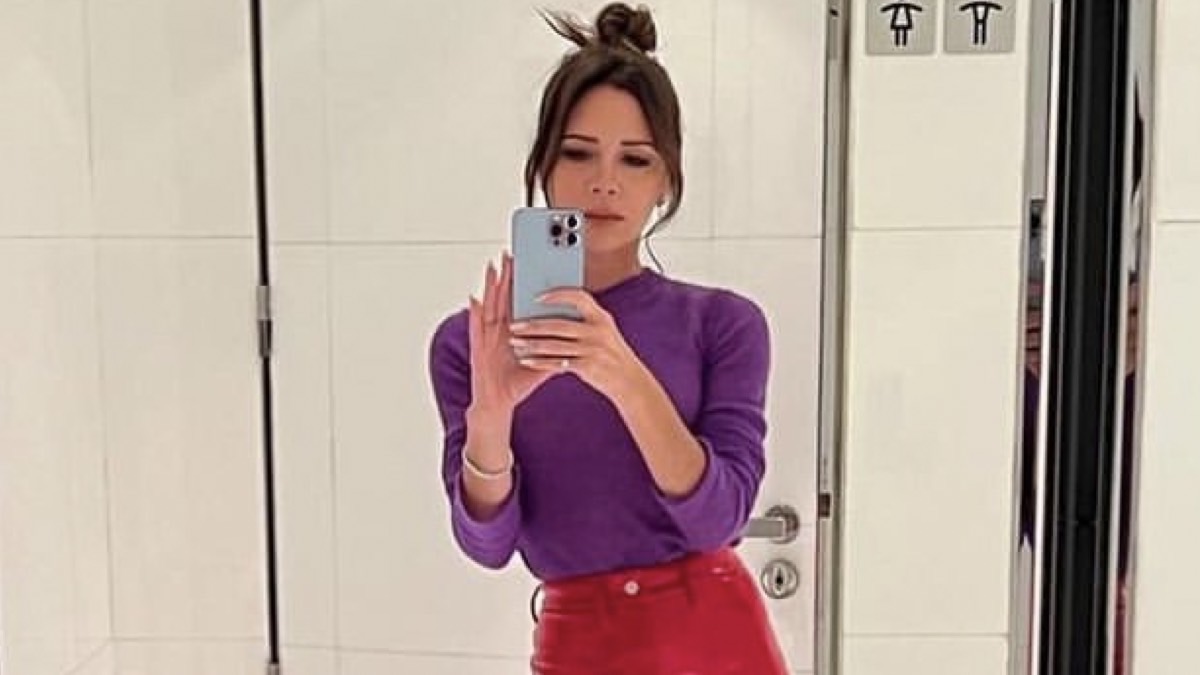 Más problemas para Victoria Beckham: su marca de ropa debe millones de euros