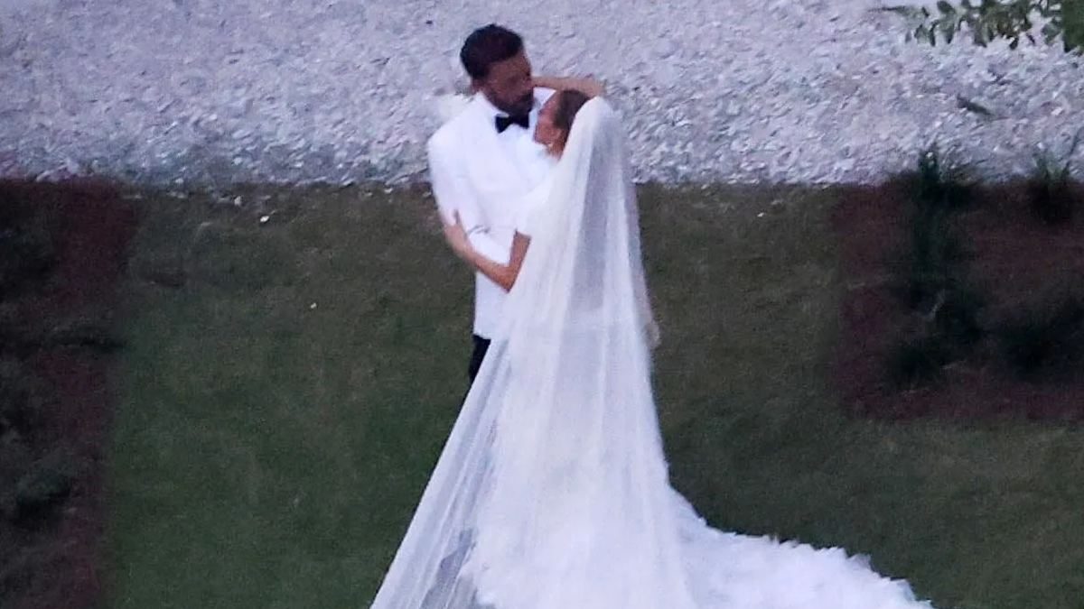 Los pormenores de la segunda boda de tres días de Jennifer Lopez y Ben Affleck
