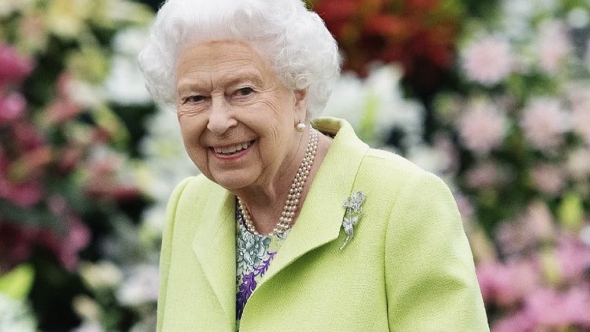 Un nuevo libro asegura que la reina Isabel II murió a consecuencia de un cáncer de huesos