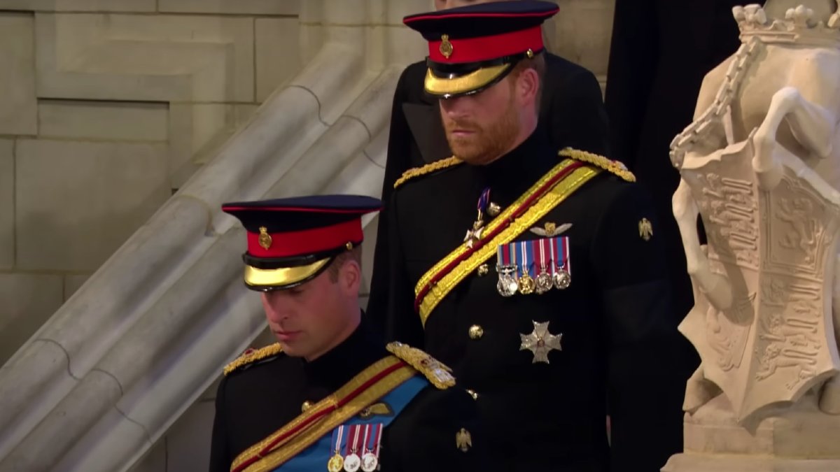 El príncipe Harry en el funeral de la reina Isabel en septiembre 2022.