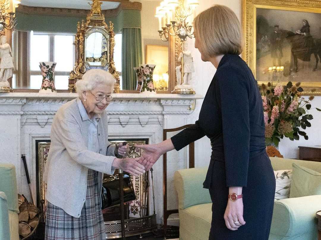 La reina Isabel II recibió a la entonces nueva primera ministra Liz Truss.