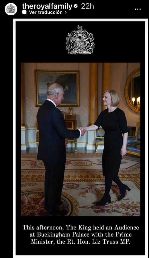 Rey carlos III con la primer ministra Liz Truss