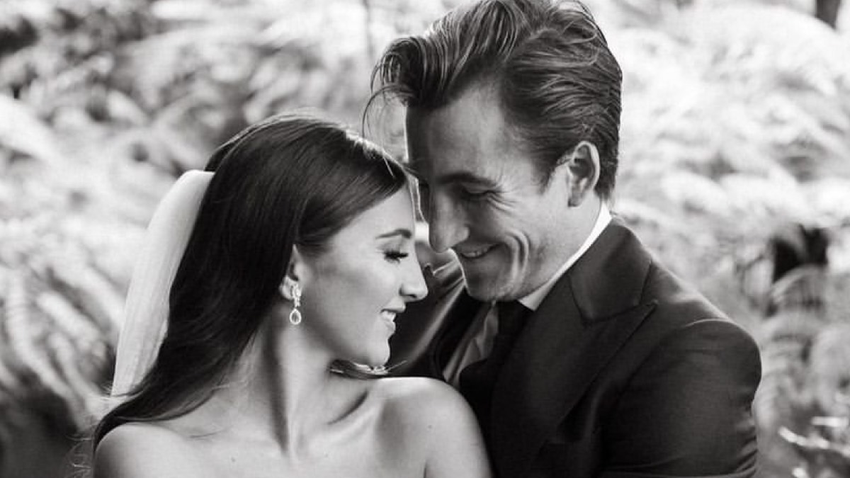 Natalia Esperón celebró el primer aniversario de bodas de su hija Natalia Bastón compartiendo fotos inéditas del gran día