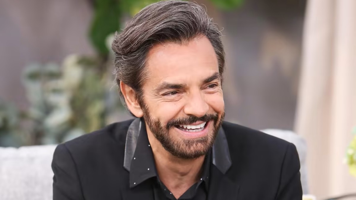 FOTO: Eugenio Derbez reaparece en redes visiblemente recuperado luego de acudir a su fisioterapia