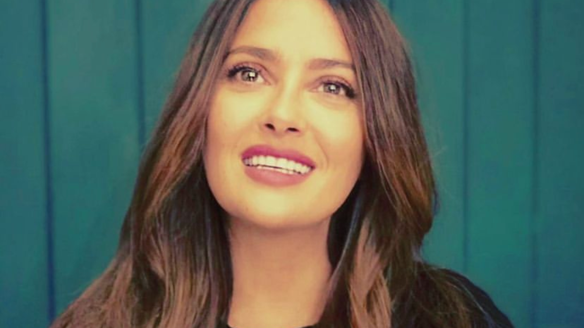 Salma Hayek celebra el logro de su hijastra, Mathilde Pinault, en competencia de equitación