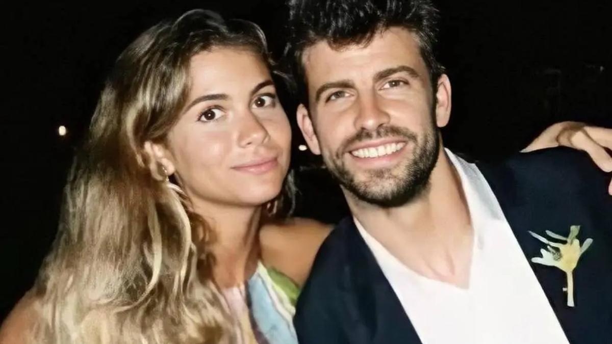Expertos en lenguaje corporal y comunicación afirman que los gestos de la pareja demuestran orgullo por lo que están haciendo juntos. 