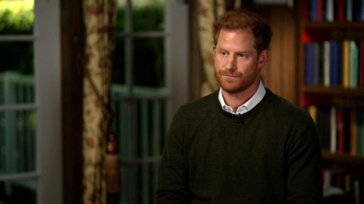 En entrevista, el príncipe Harry acusa a su familia de “traición” y habla sobre su “regreso” como miembro activo de la Corona