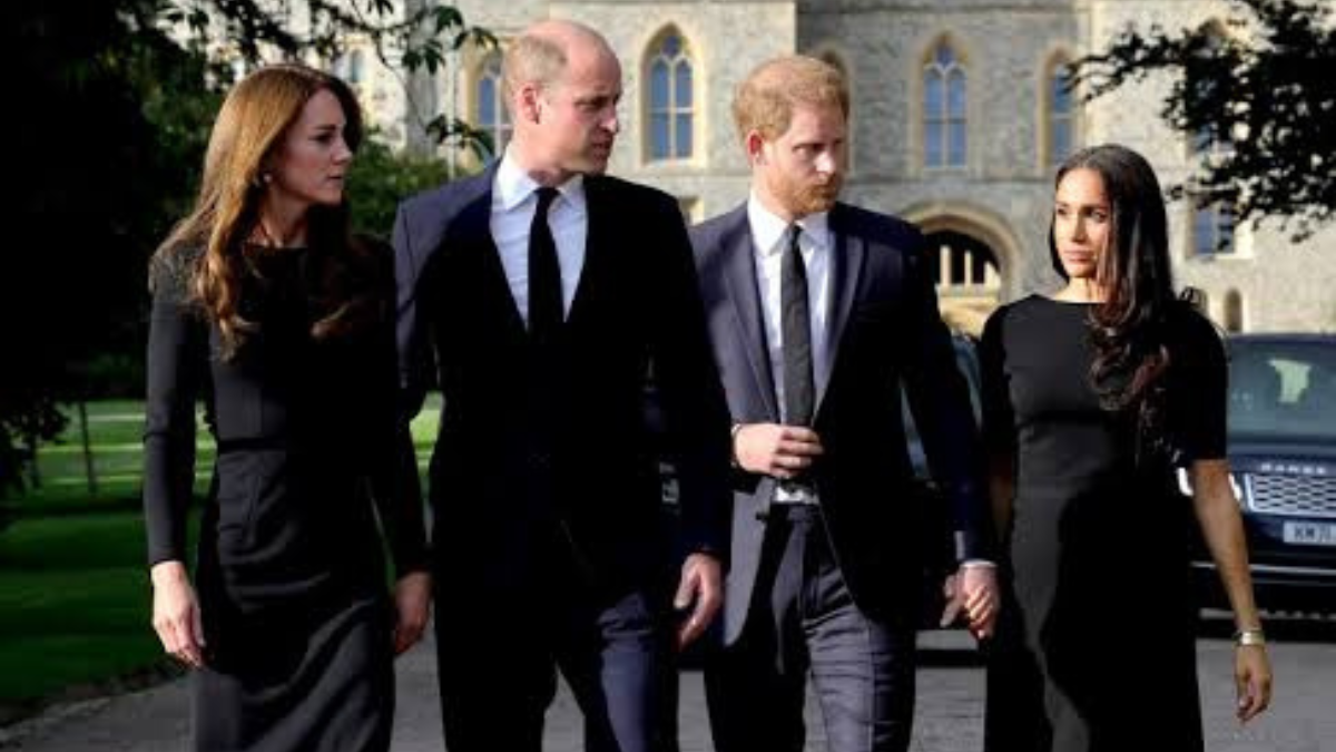 Septiembre 2022. La salida del Castillo de Windsor para el funeral de la reina habría sido planeada por William, muy a pesar del sentir de Kate.