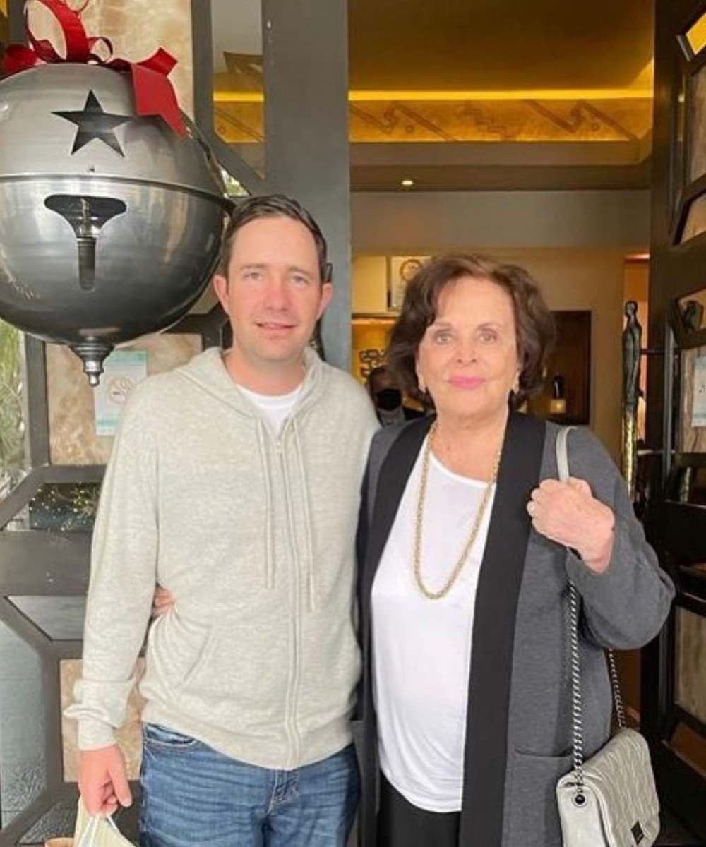 Benjamín Salinas Sada también ocupó sus redes sociales para despedir a su abuela, Ninfa Garza.