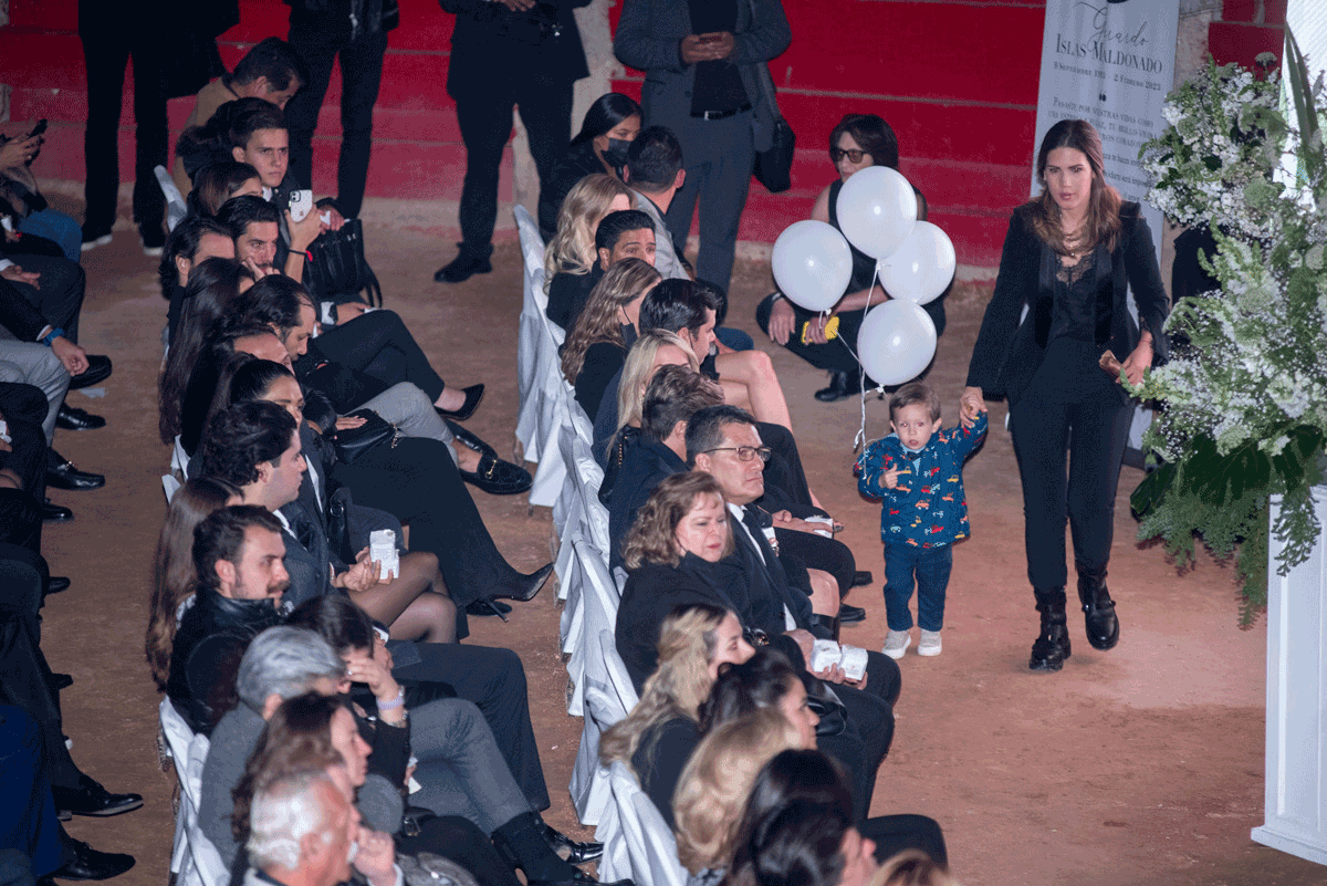 Homenaje en memoria de Gerardo Islas.