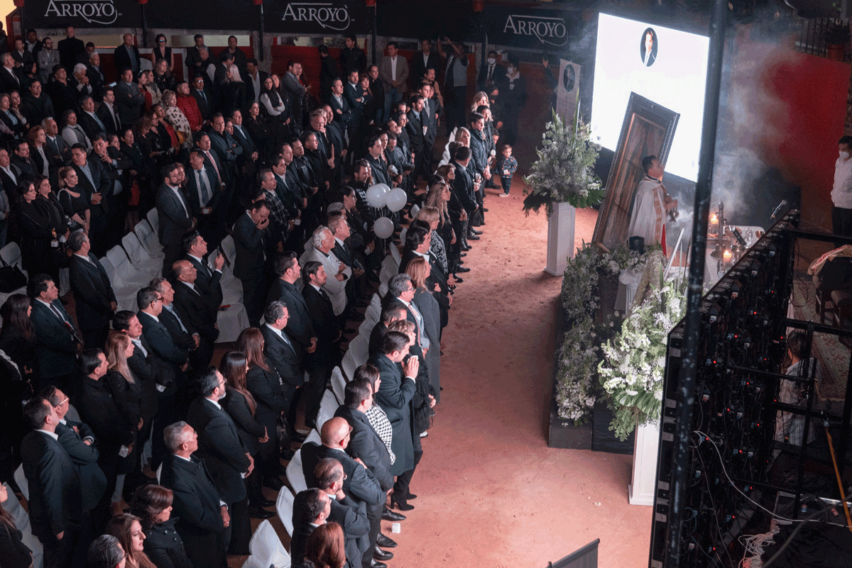 Homenaje en memoria de Gerardo Islas.