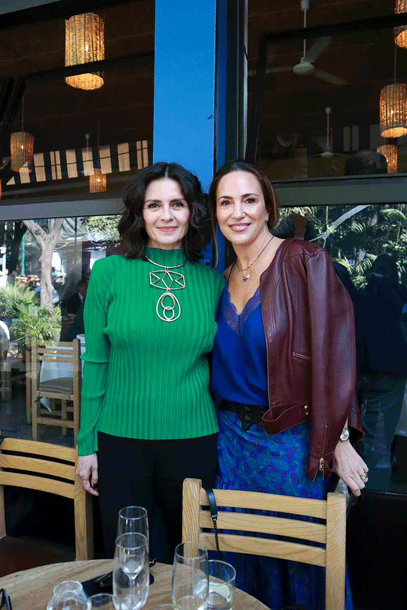Mónica Quintero, Mariana Baños
