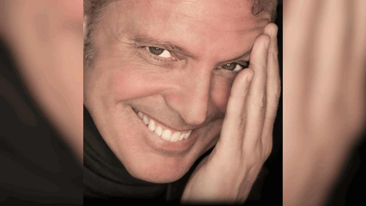 Luis Miguel regresa a los escenarios y luce pleno y feliz.