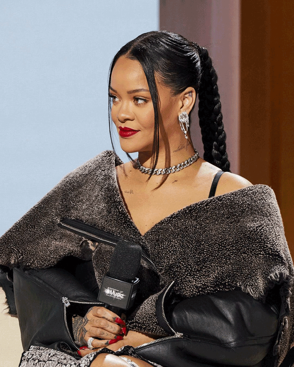Rihanna está tan concentrada en el show del domingo, que olvidó que el 14 de febrero es su cumpleaños.