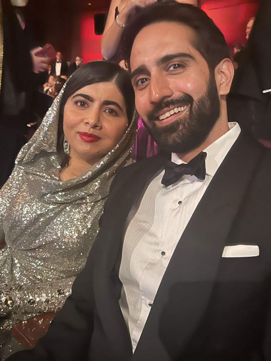 Malala acudió a la gala de los premios Oscar 2023 en compañía de su esposo Asser Malik, con quien lleva casi dos años de casada. 