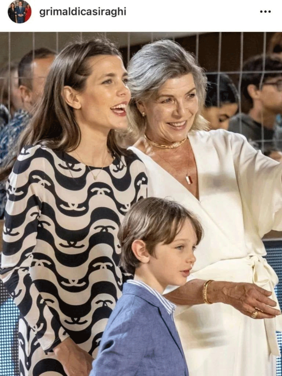 Raphaël, Carlota Casiraghi y Carolina de Mónaco.