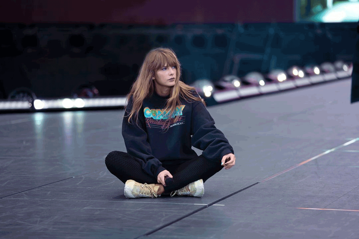 Taylor Swift supervisó a detalle cada preparativo de su nueva gira. Aquí durante los ensayos de The Eras Tour.