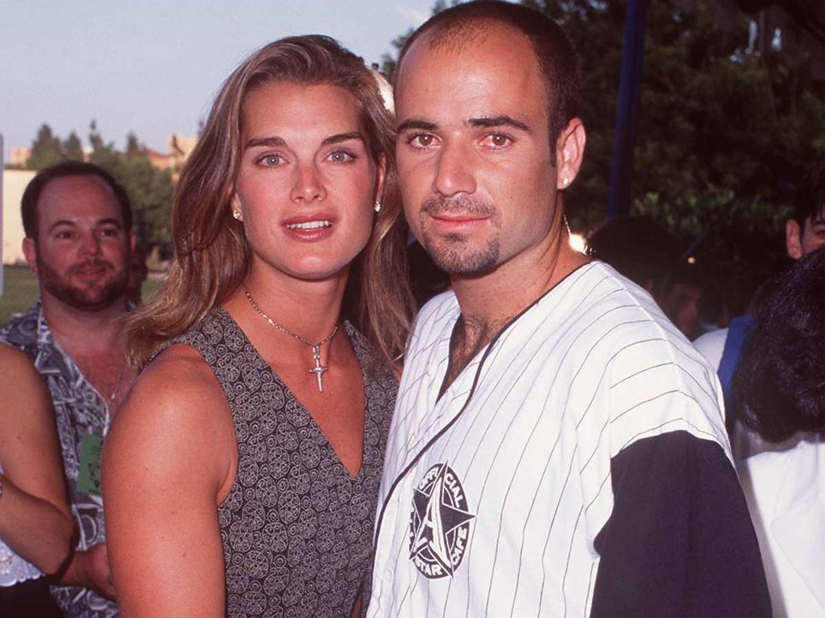 El matrimonio de Brooke Shields y Andre Agassi terminó por la actitud celosa y posesiva del tenista. 